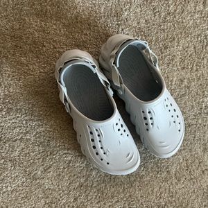 MENS ECHO CROCS